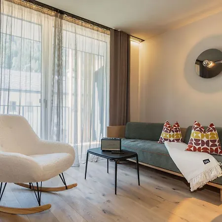 Ariane's Apartment *
